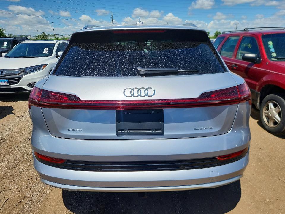 Aukcja sprzedaży 2022 Audi E-tron, vin: WA1LAAGE7NB014307, numer aukcji: 57236456