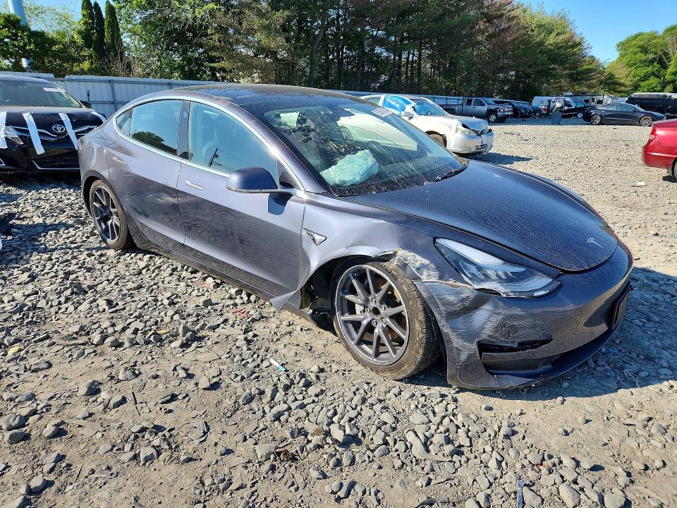 55331036 :رقم المزاد ، 5YJ3E1EA0KF411215 vin ، 2019 Tesla Model 3 مزاد بيع
