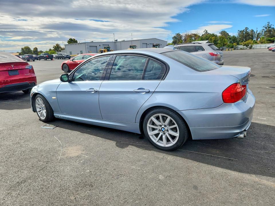 2011 Bmw 328 მანქანა იყიდება აუქციონზე, vin: WBAPH5G56BNM74835, აუქციონის ნომერი: 56174206