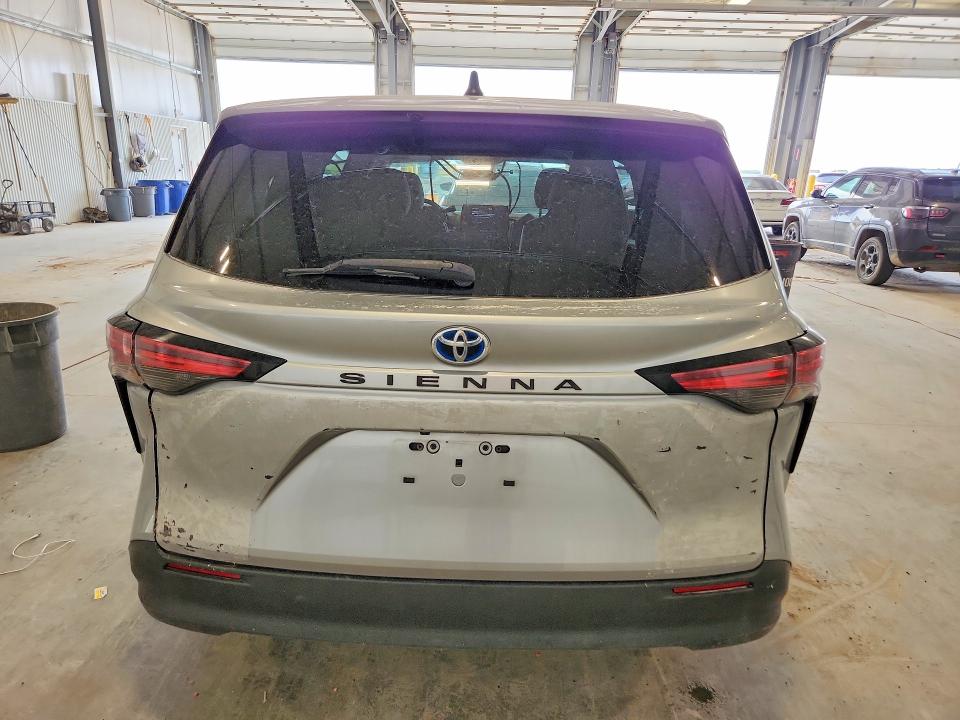 2022 Toyota Sienna მანქანა იყიდება აუქციონზე, vin: 5TDKSKFC3NS062223, აუქციონის ნომერი: 57410176