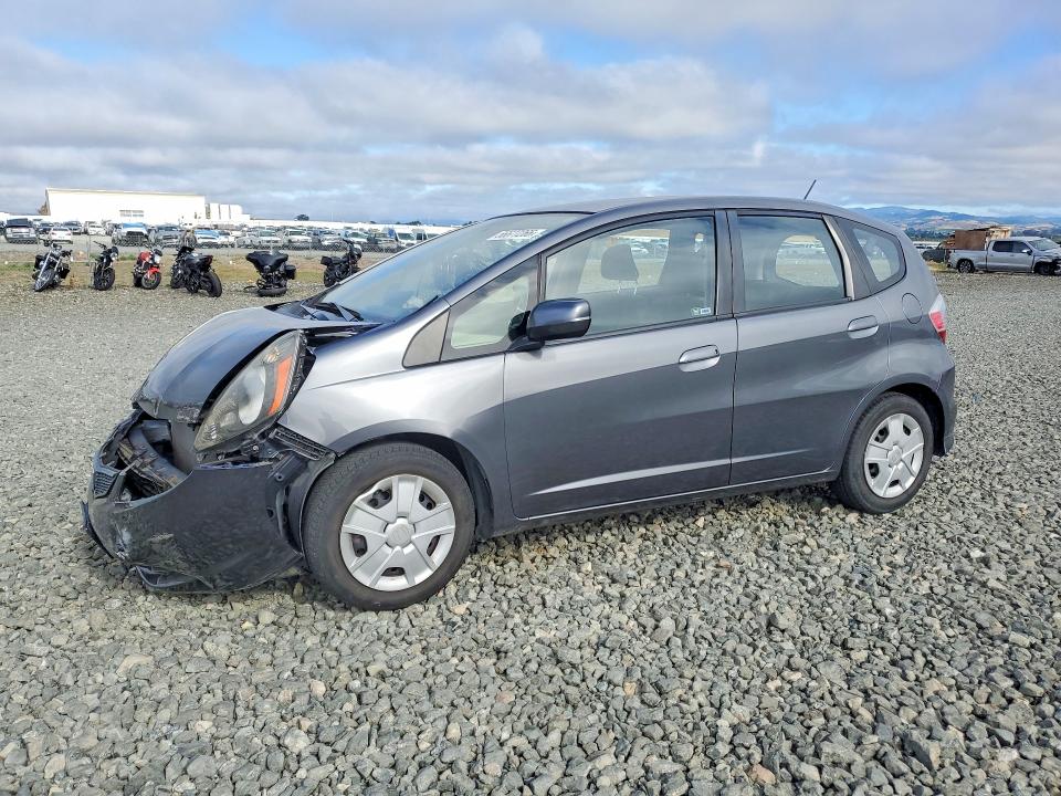 2013 Honda Fit მანქანა იყიდება აუქციონზე, vin: JHMGE8H39DC025785, აუქციონის ნომერი: 56677266