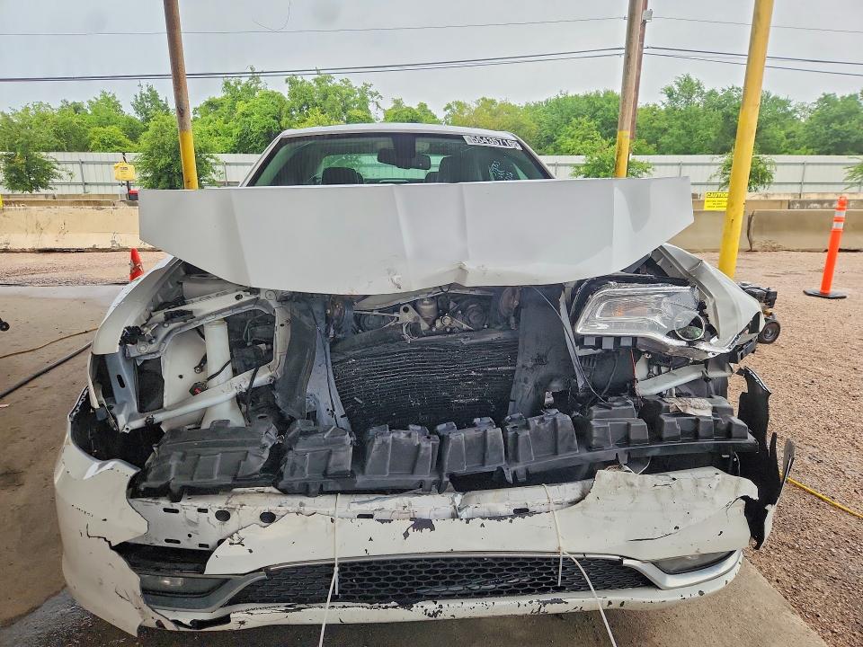 55435716 :رقم المزاد ، 2C3CCAKG0LH124570 vin ، 2020 Chrysler 300 مزاد بيع