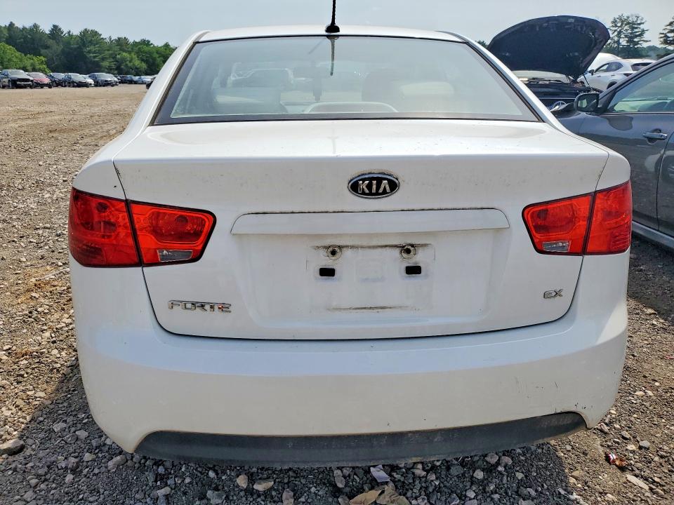 2011 Kia Forte მანქანა იყიდება აუქციონზე, vin: KNAFU4A25B5885126, აუქციონის ნომერი: 56369456