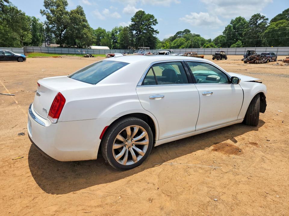 2017 Chrysler 300c მანქანა იყიდება აუქციონზე, vin: 2C3CCAEG1HH645820, აუქციონის ნომერი: 58411726