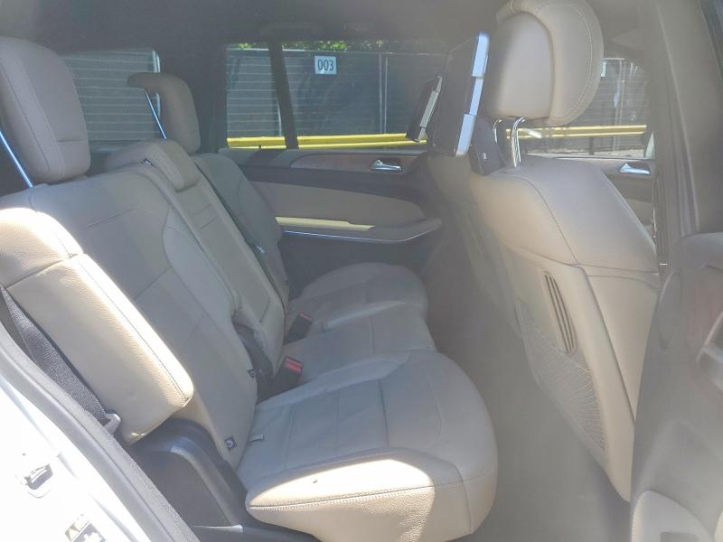 58426966 :رقم المزاد ، 4JGDF7DE8FA570275 vin ، 2015 Mercedes-benz Gl مزاد بيع