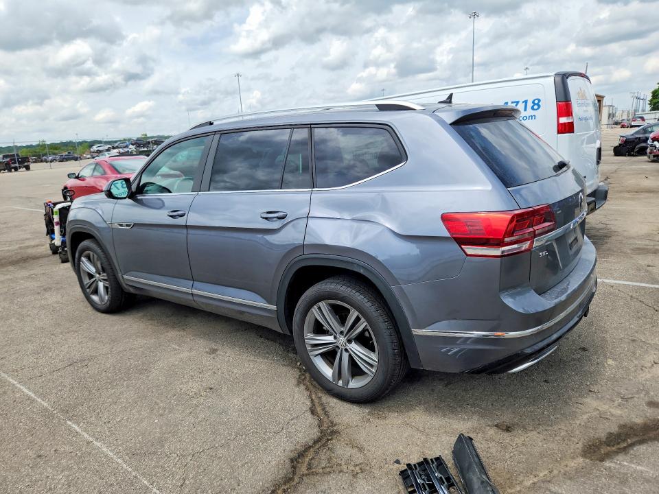 56230976 :رقم المزاد ، 1V2RR2CA9JC568517 vin ، 2018 Volkswagen Atlas مزاد بيع