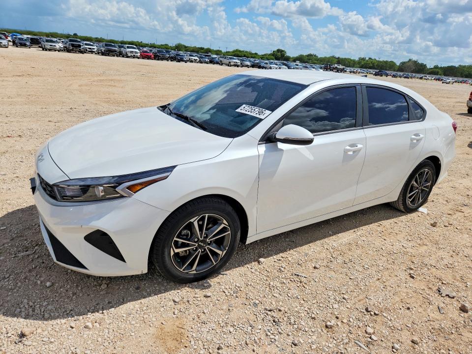 57255796 :رقم المزاد ، 3KPF24AD1PE688220 vin ، 2023 Kia Forte مزاد بيع