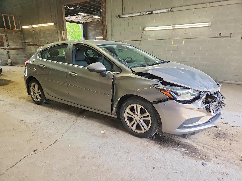 55540626 :رقم المزاد ، 3G1BE6SM4HS593078 vin ، 2017 Chevrolet Cruze مزاد بيع