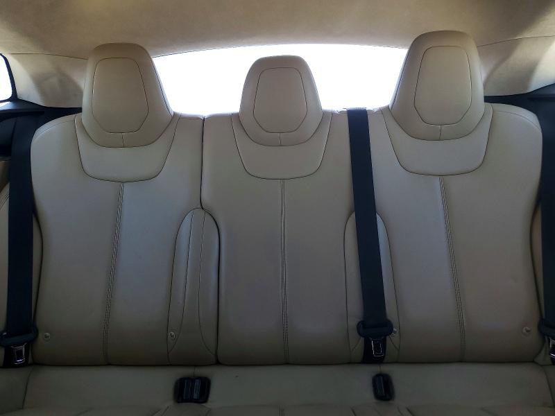 56030986 :رقم المزاد ، 5YJSA1E24GF143194 vin ، 2016 Tesla Model S مزاد بيع