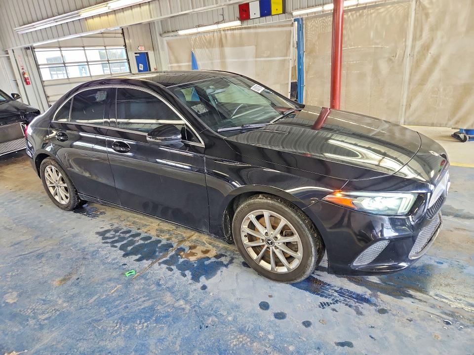 58307166 :رقم المزاد ، W1K3G4EB2LW043613 vin ، 2020 Mercedes-benz A مزاد بيع