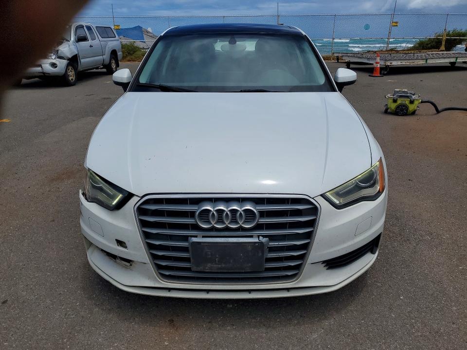 2015 Audi A3 მანქანა იყიდება აუქციონზე, vin: WAUACGFF4F1106404, აუქციონის ნომერი: 56371406