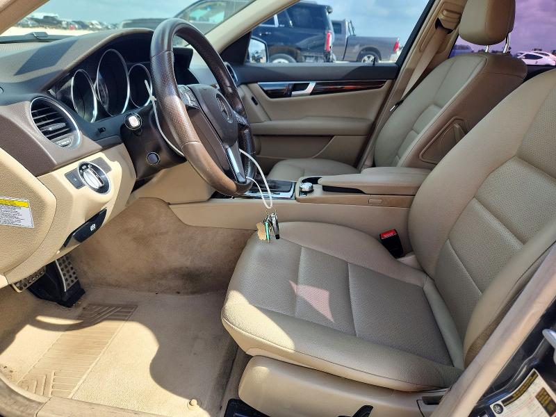 Продажа на аукционе авто 2013 Mercedes-benz C, vin: WDDGF4HBXDA831618, номер лота: 56667486