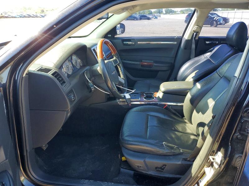 55418706 :رقم المزاد ، 2C3CA3CVXAH137628 vin ، 2010 Chrysler 300 مزاد بيع