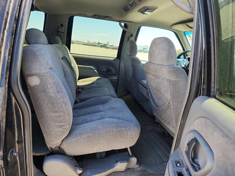 Продаж на аукціоні авто 1998 Chevrolet Suburban, vin: 1GNGK26JXWJ323969, номер лоту: 57490356