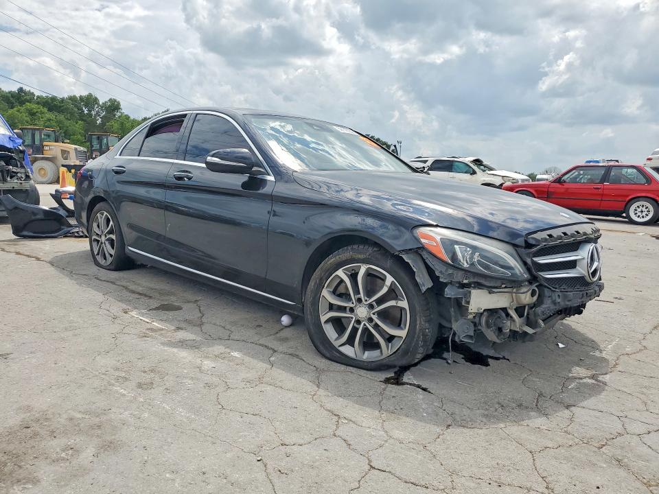 59143236 :رقم المزاد ، 55SWF4KB0GU142213 vin ، 2016 Mercedes-benz C مزاد بيع