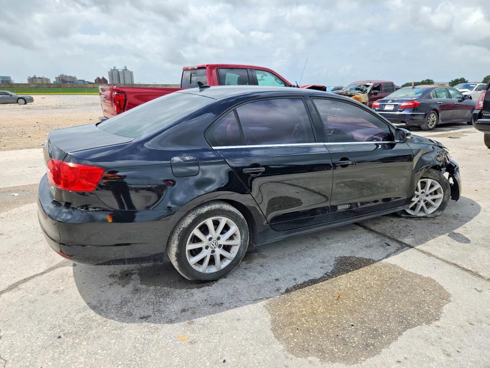 56326206 :رقم المزاد ، 3VWD07AJ1EM438576 vin ، 2014 Volkswagen Jetta مزاد بيع