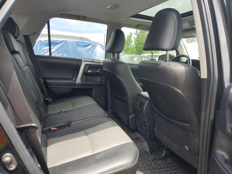Продажа на аукционе авто 2018 Toyota 4runner, vin: JTEBU5JR4J5555718, номер лота: 55579426