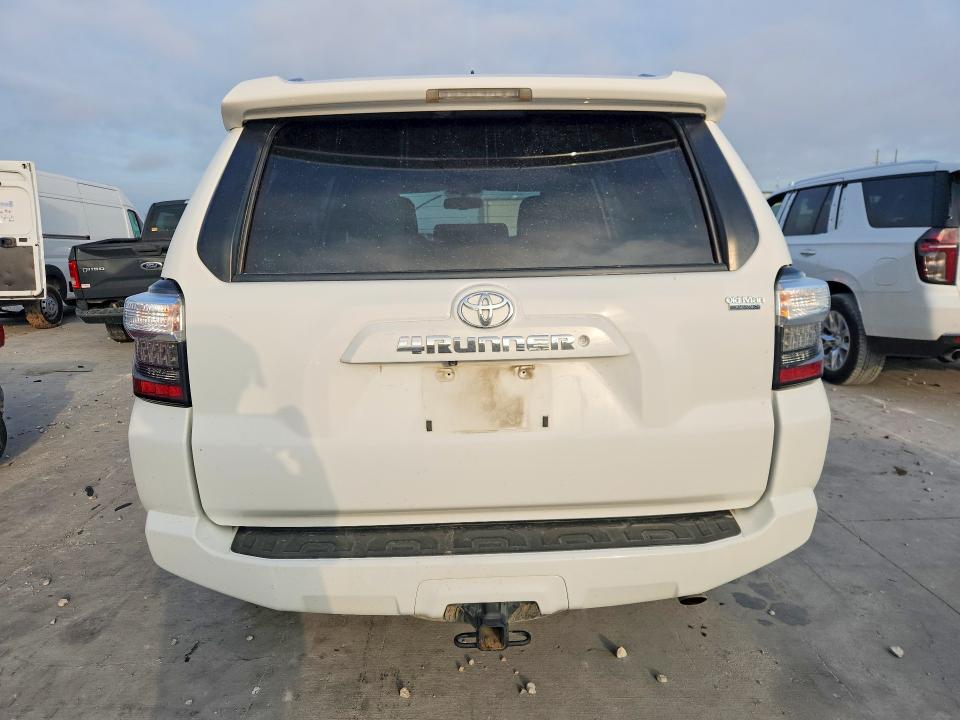 57370306 :رقم المزاد ، JTEBU5JR8F5243487 vin ، 2015 Toyota 4runner مزاد بيع