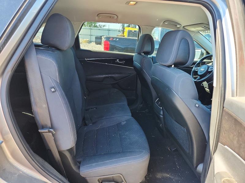 57207336 :رقم المزاد ، 5XYPGDA55GG063451 vin ، 2016 Kia Sorento مزاد بيع