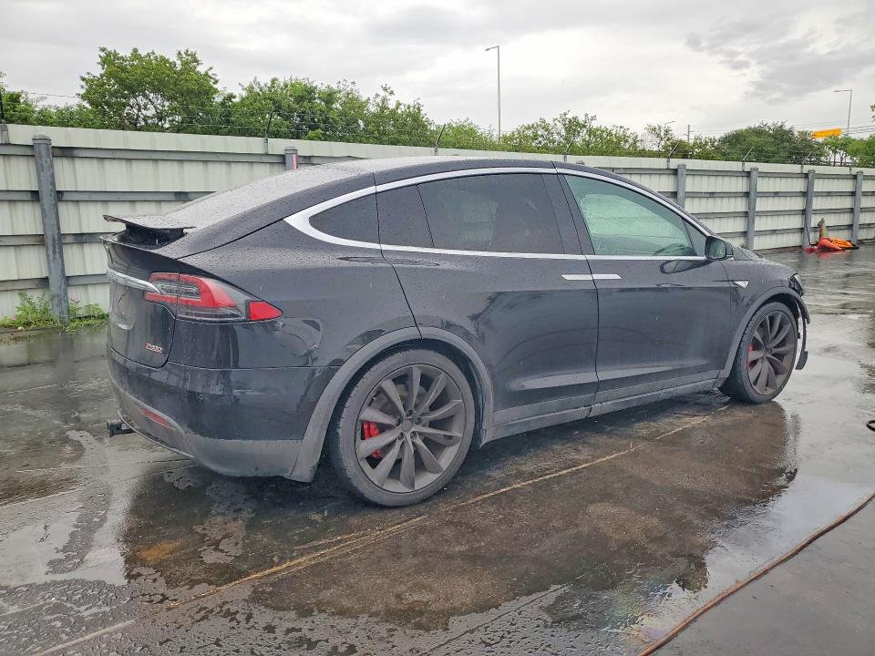 2016 Tesla Model X მანქანა იყიდება აუქციონზე, vin: 5YJXCAE43GF003686, აუქციონის ნომერი: 55729476