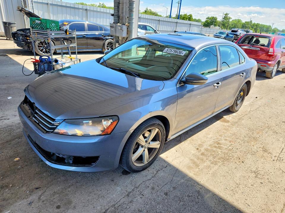 2012 Volkswagen Passat მანქანა იყიდება აუქციონზე, vin: 1VWBH7A38CC021813, აუქციონის ნომერი: 57579636