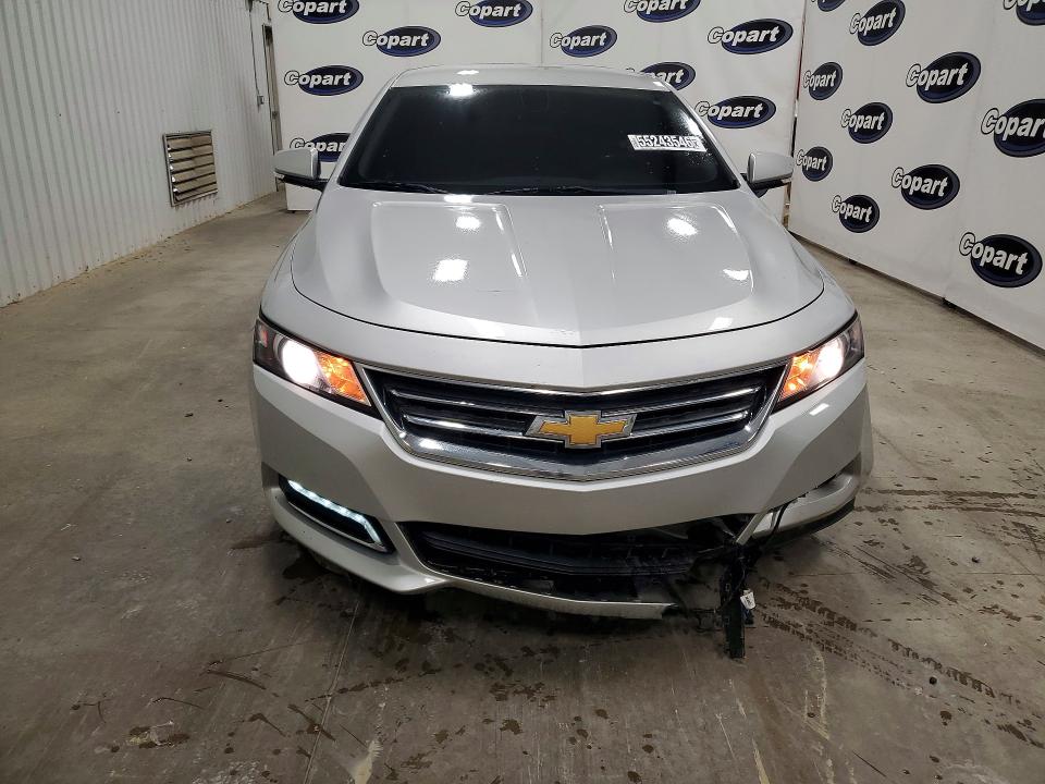 55243546 :رقم المزاد ، 1G1105S32JU106008 vin ، 2018 Chevrolet Impala مزاد بيع