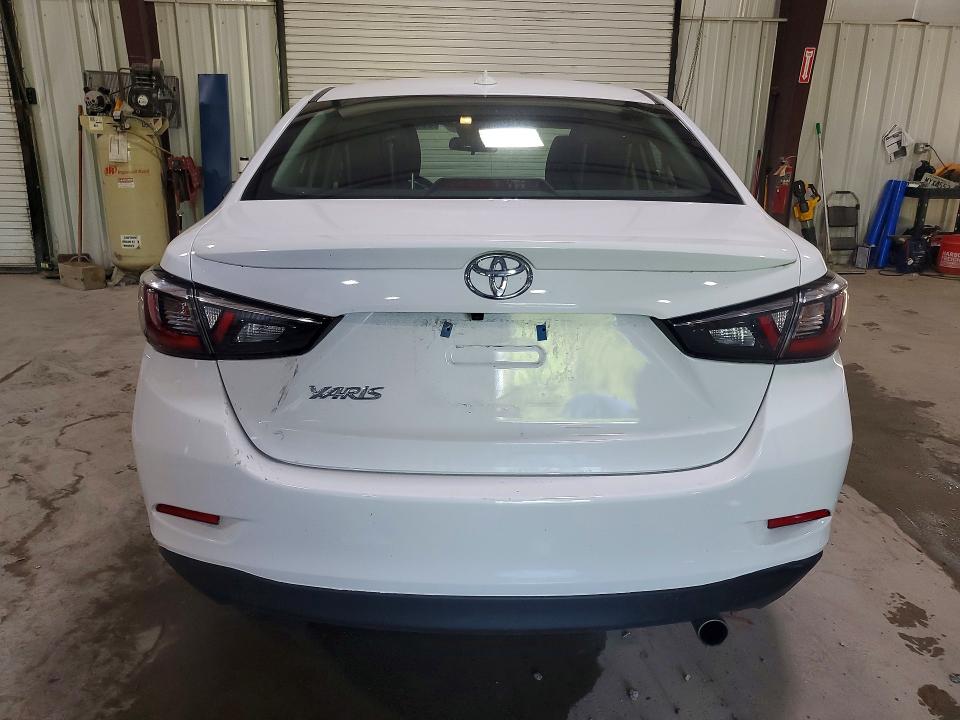57139446 :رقم المزاد ، 3MYDLBYV1KY524353 vin ، 2019 Toyota Yaris مزاد بيع