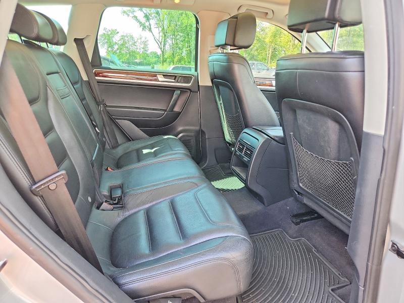 2012 Volkswagen Touareg მანქანა იყიდება აუქციონზე, vin: WVGEF9BP3CD010632, აუქციონის ნომერი: 57697666