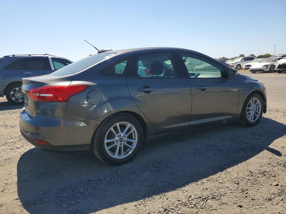 2015 Ford Focus მანქანა იყიდება აუქციონზე, vin: 1FADP3F2XFL207029, აუქციონის ნომერი: 57323136