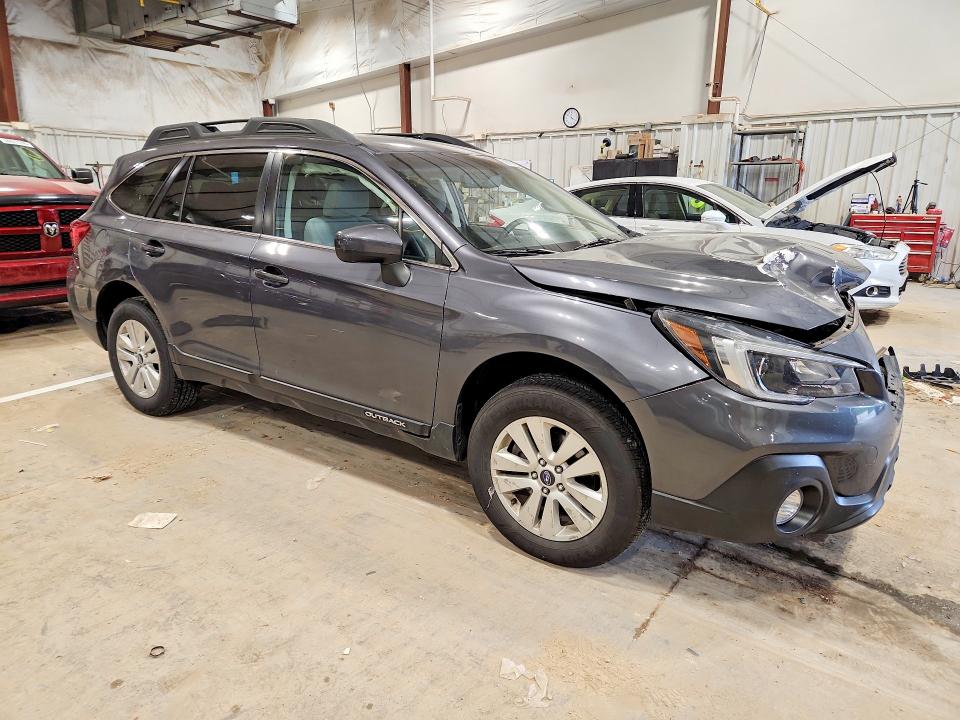 56822966 :رقم المزاد ، 4S4BSACC0J3307565 vin ، 2018 Subaru Outback مزاد بيع