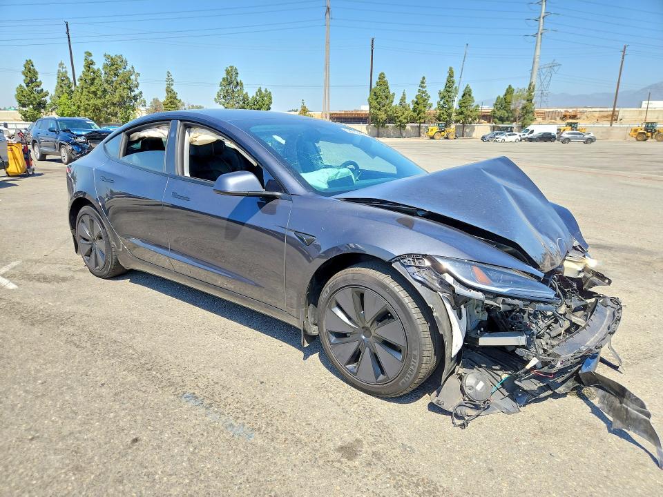 2025 Tesla Model 3 მანქანა იყიდება აუქციონზე, vin: 5YJ3E1EA4SF988846, აუქციონის ნომერი: 56080186