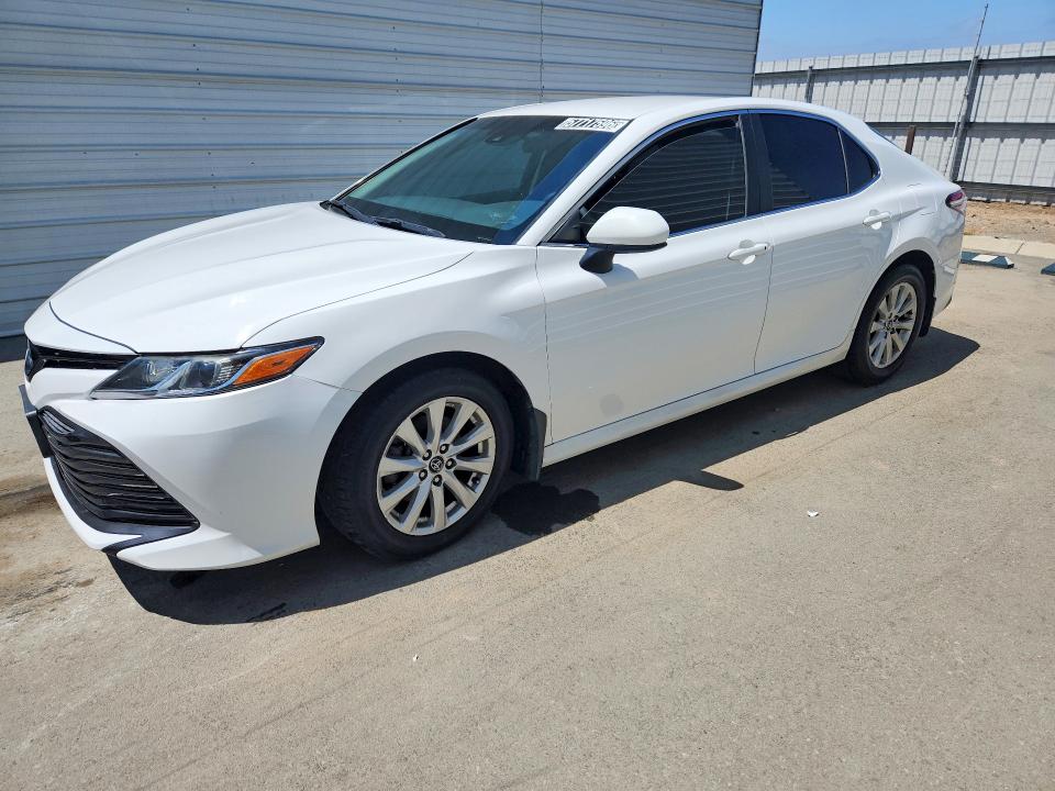 Продажа на аукционе авто 2018 Toyota Camry, vin: 4T1B11HK7JU104315, номер лота: 57717596