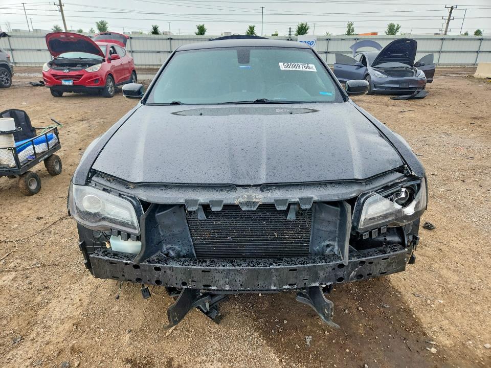 2015 Chrysler 300 მანქანა იყიდება აუქციონზე, vin: 2C3CCABT7FH736136, აუქციონის ნომერი: 58989766