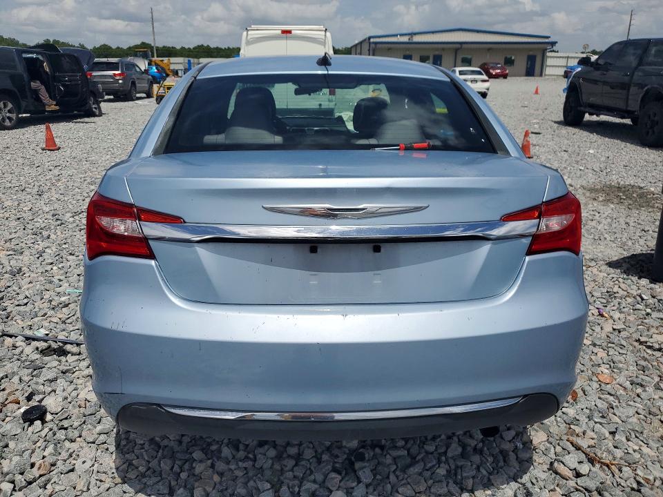 2013 Chrysler 200 მანქანა იყიდება აუქციონზე, vin: 1C3CCBAB7DN733952, აუქციონის ნომერი: 55588376