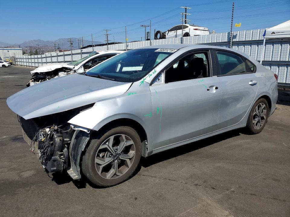 58581216 :رقم المزاد ، 3KPF24AD4LE250642 vin ، 2020 Kia Forte مزاد بيع