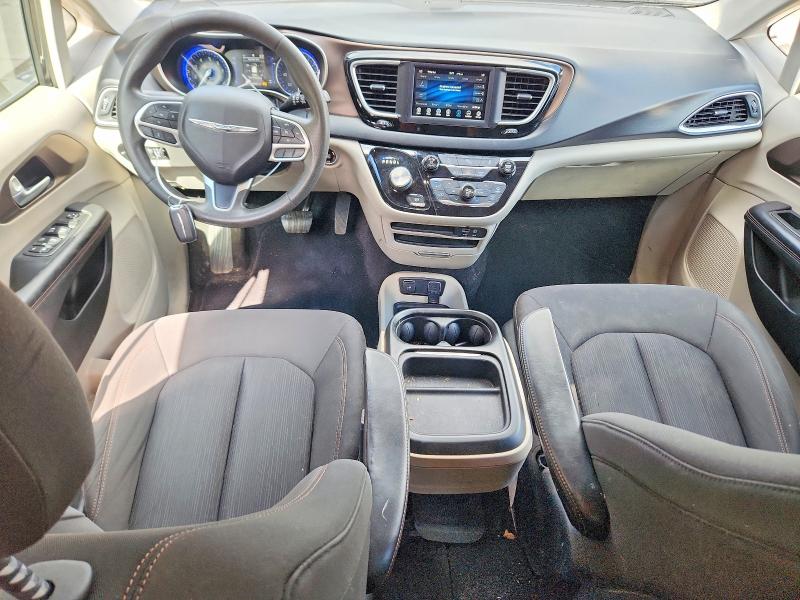57320536 :رقم المزاد ، 2C4RC1FG2JR122942 vin ، 2018 Chrysler Pacifica مزاد بيع