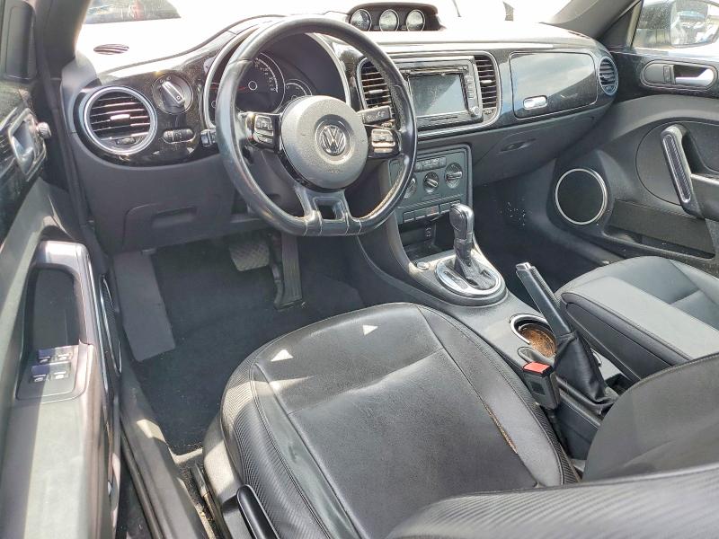 56623346 :رقم المزاد ، 3VW5L7AT3DM831863 vin ، 2013 Volkswagen Beetle مزاد بيع