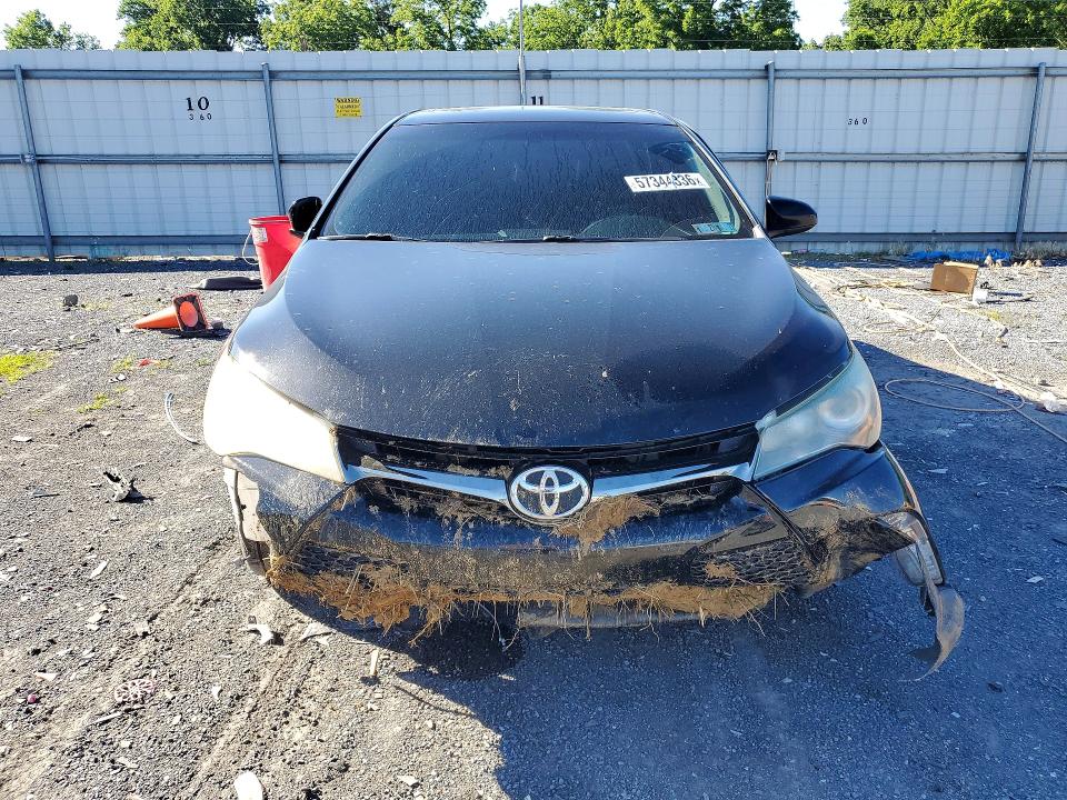 57344336 :رقم المزاد ، 4T1BF1FK0GU238273 vin ، 2016 Toyota Camry مزاد بيع