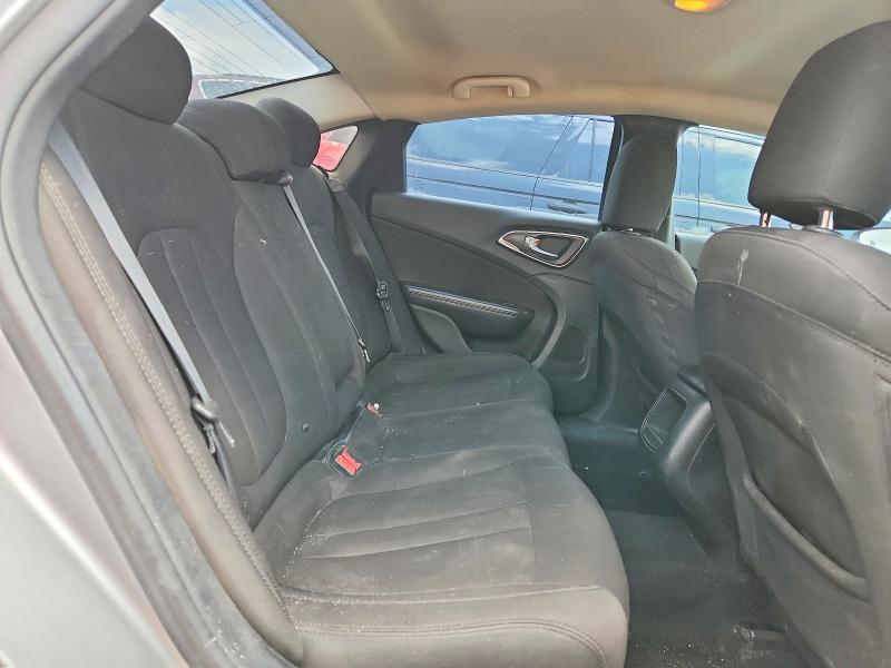 2015 Chrysler 200 მანქანა იყიდება აუქციონზე, vin: 1C3CCCAB5FN688731, აუქციონის ნომერი: 53292666