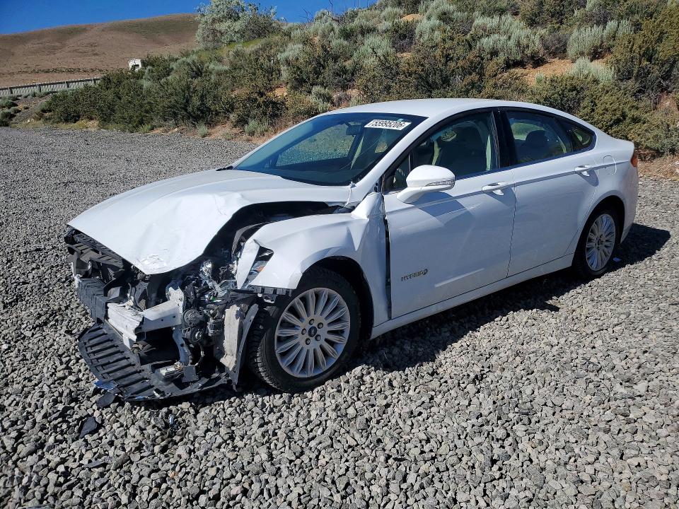 55995206 :رقم المزاد ، 3FA6P0LU2FR161355 vin ، 2015 Ford Fusion مزاد بيع