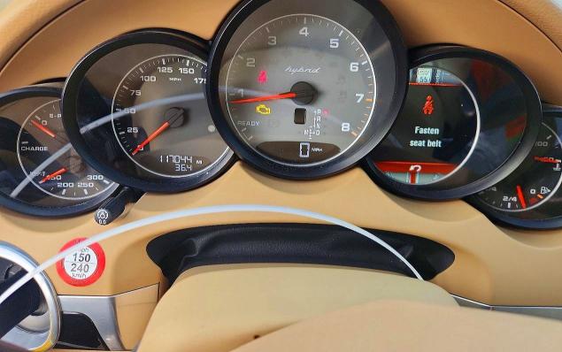 Продажа на аукционе авто 2013 Porsche Cayenne, vin: WP1AE2A27DLA15504, номер лота: 58908136