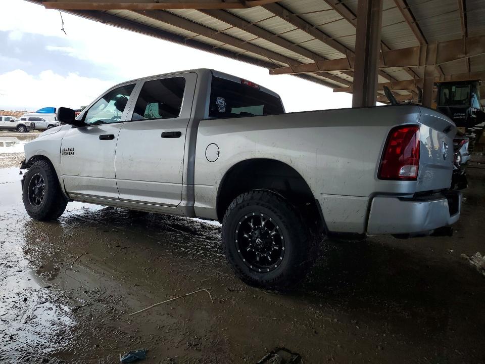 55157316 :رقم المزاد ، 1C6RR7KG4JS314215 vin ، 2018 Ram 1500 مزاد بيع
