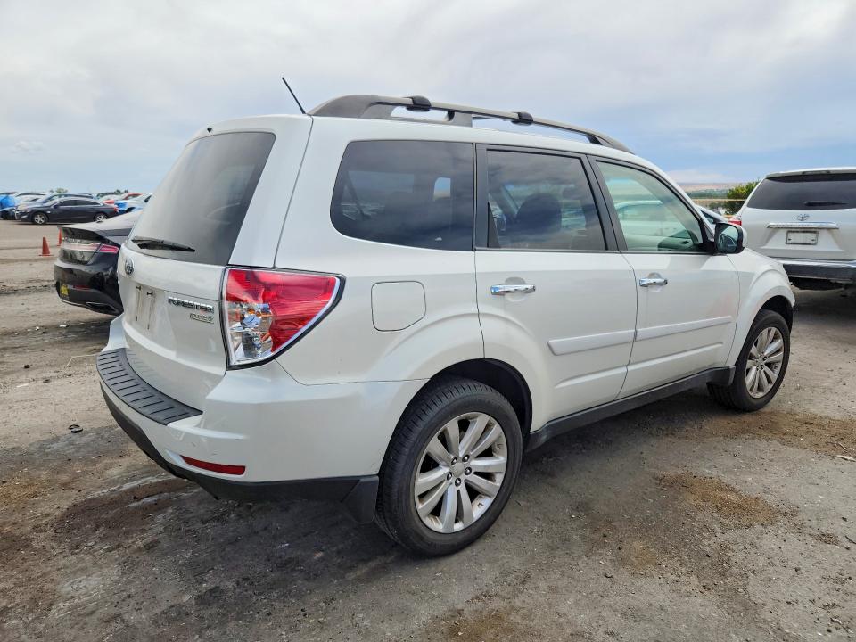 2011 Subaru Forester მანქანა იყიდება აუქციონზე, vin: JF2SHADC6BH773220, აუქციონის ნომერი: 54646576