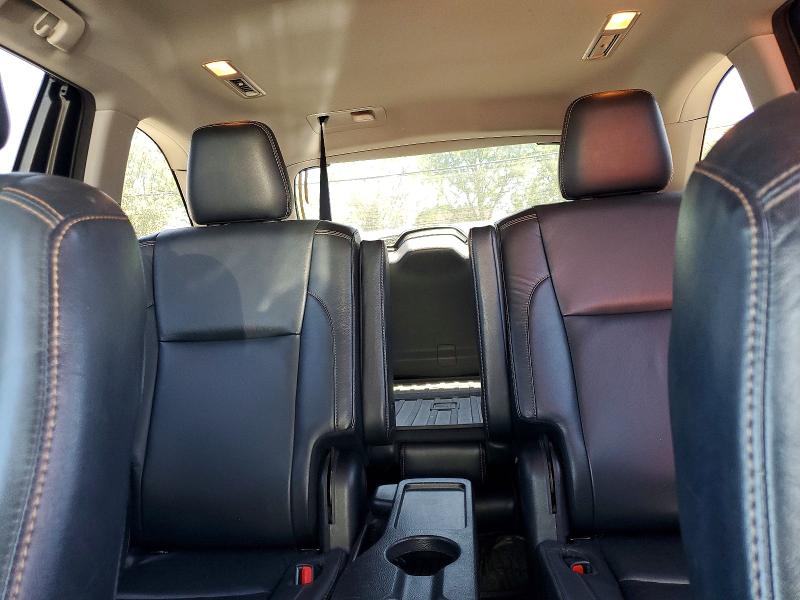 55781226 :رقم المزاد ، 5TDJZRFHXJS556651 vin ، 2018 Toyota Highlander مزاد بيع