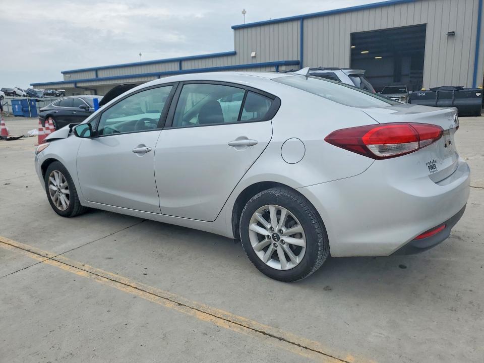 58907526 :رقم المزاد ، 3KPFL4A76HE153442 vin ، 2017 Kia Forte مزاد بيع
