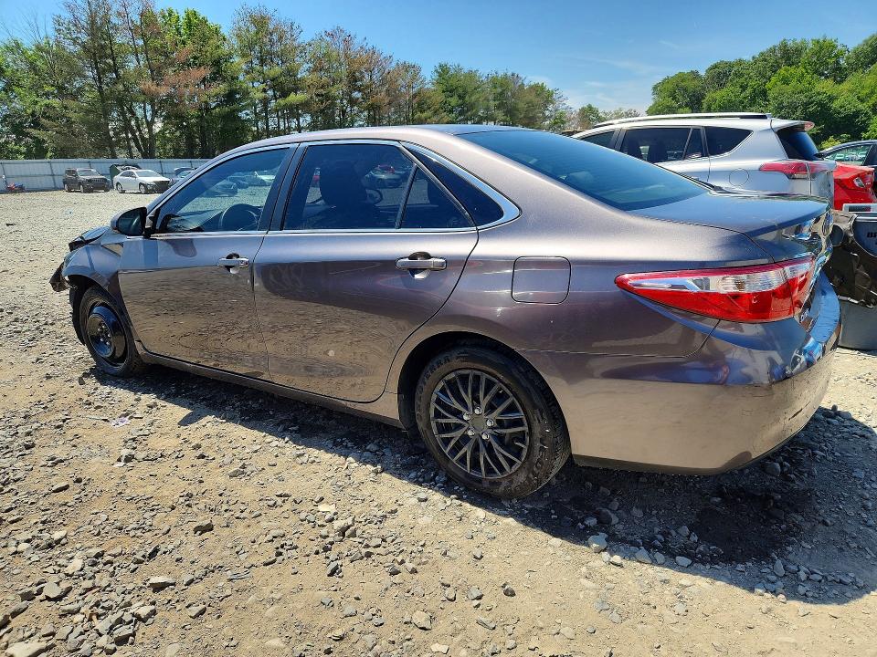 56315716 :رقم المزاد ، 4T4BF1FK0FR456962 vin ، 2015 Toyota Camry مزاد بيع