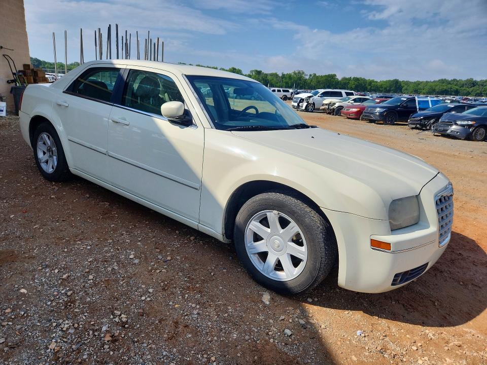 56633676 :رقم المزاد ، 2C3JA53G45H616928 vin ، 2005 Chrysler 300 مزاد بيع