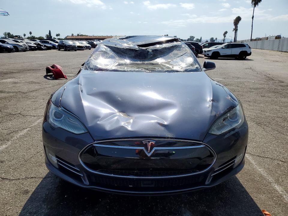 Продажа на аукционе авто 2015 Tesla Model S, vin: 5YJSA1H24FF081774, номер лота: 59665716