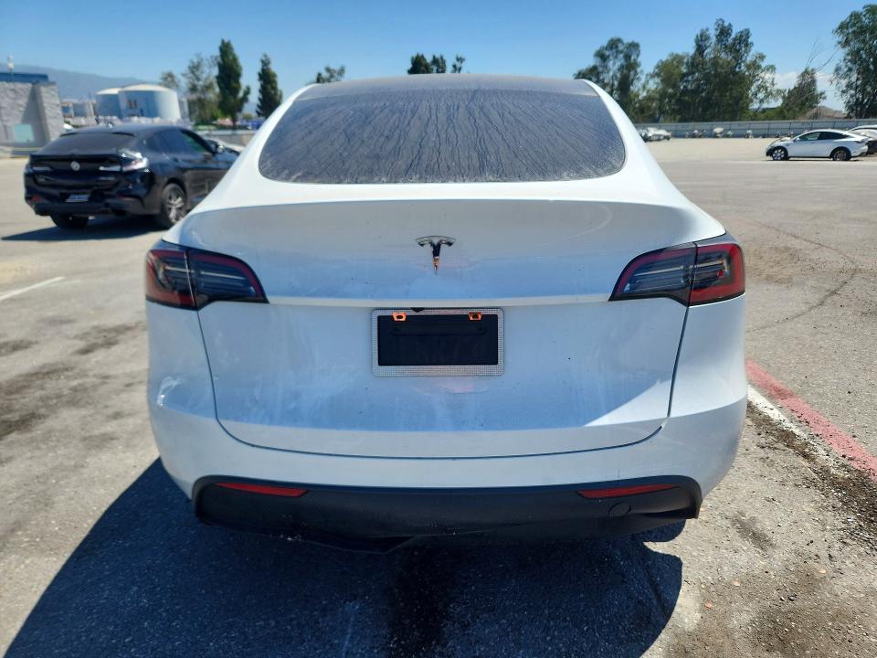 57597116 :رقم المزاد ، 7SAYGDED3RF047901 vin ، 2024 Tesla Model Y مزاد بيع