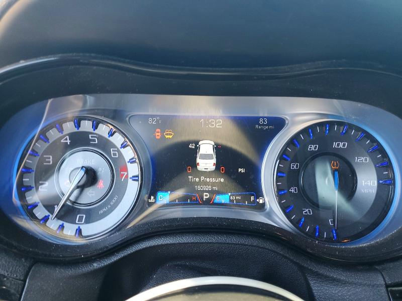55845406 :رقم المزاد ، 2C3CCABG2JH231570 vin ، 2018 Chrysler 300 مزاد بيع